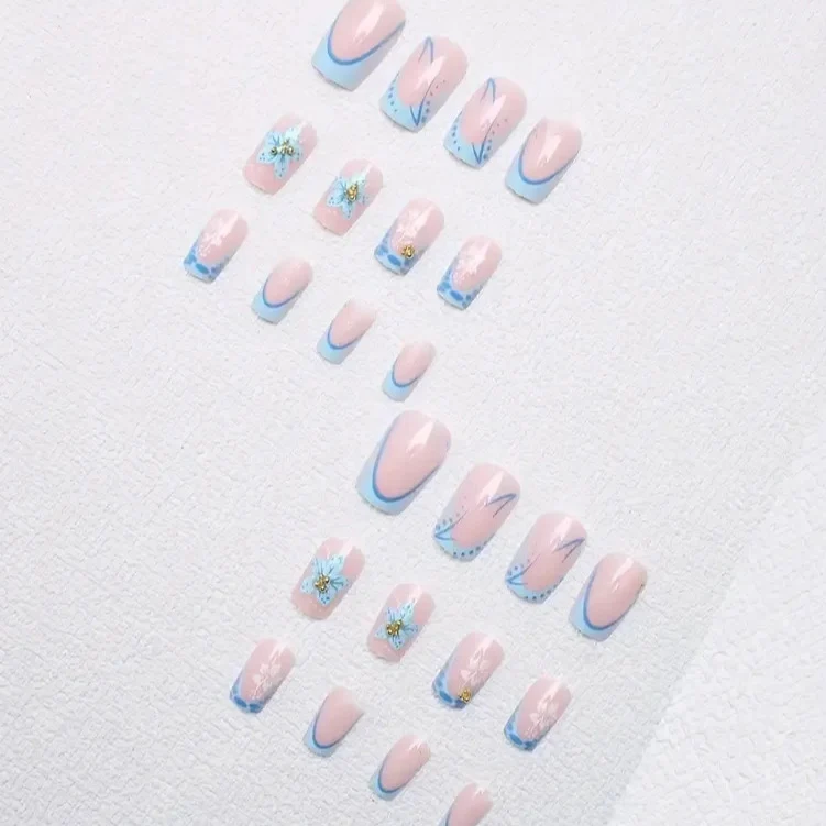 Dekorative Florale Acryl-Nagelkunst Karnz