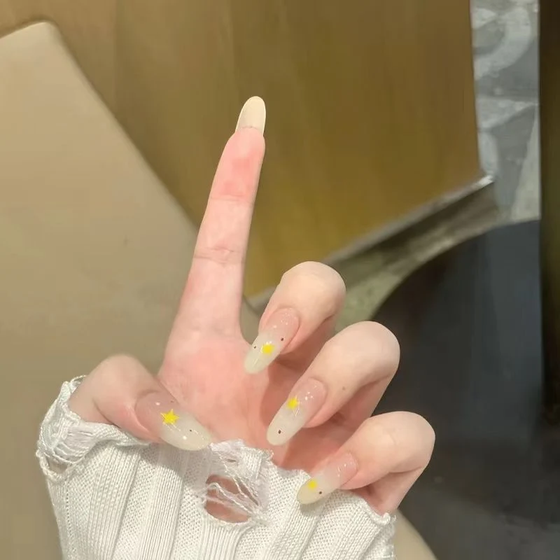 Dekorative Acryl-Nagelerweiterungen Karnz