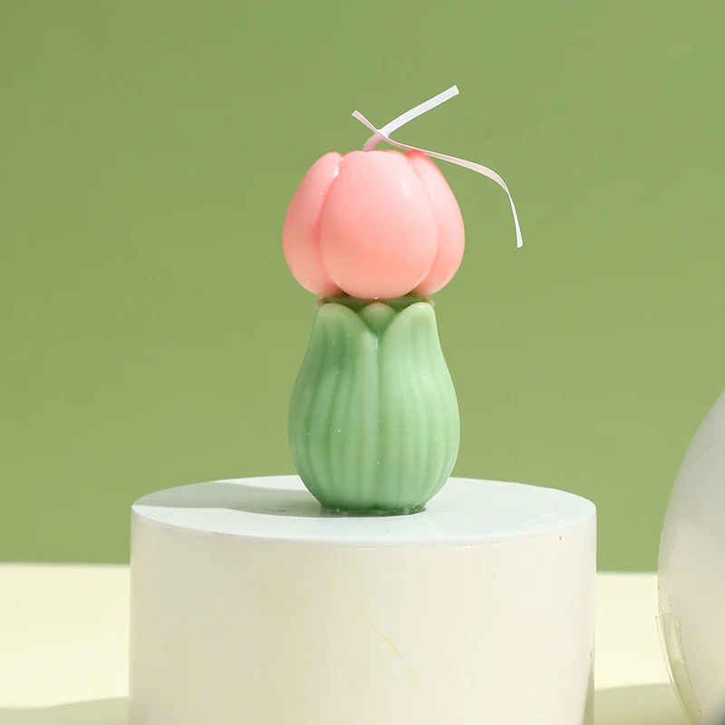 Hand-Poured Sculptural Tulip Bud Decorative Candle