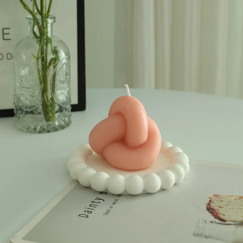Hand-Poured Sculptural Knot Candle with Beaded Ceramic Tray