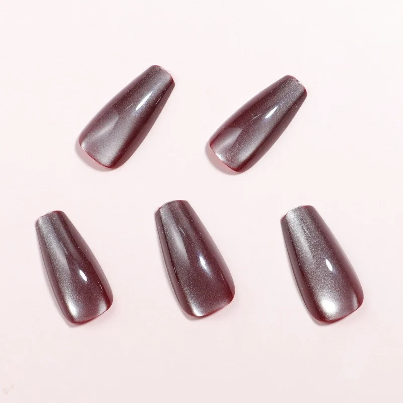 Kurze Mandel Press-On Nagelset Karnz