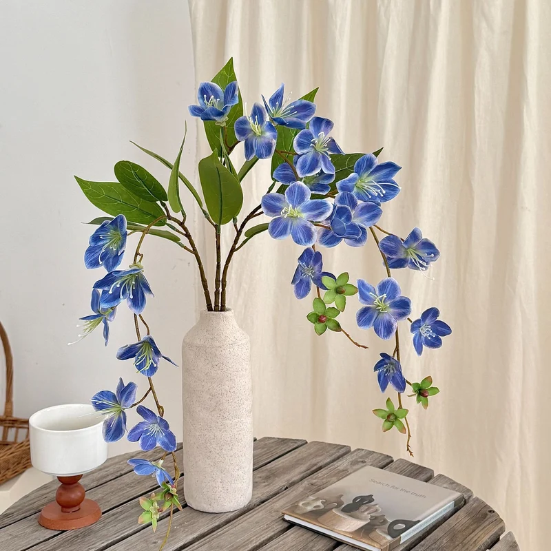 Artificial flower branch with elegant design