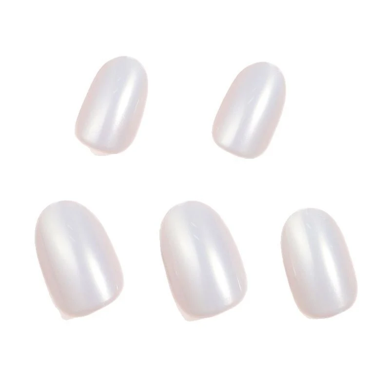 Premium Elegante Glänzende Press-On Nagelkunst Karnz