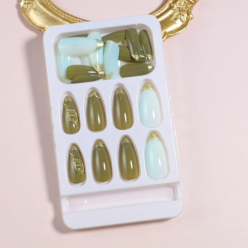 DIY Elegantes Aufklebenägel-Set Karnz