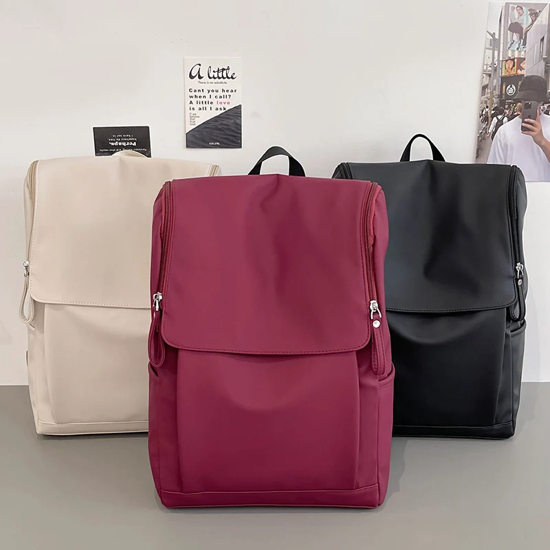 Modern Minimalist Backpack Stornfield