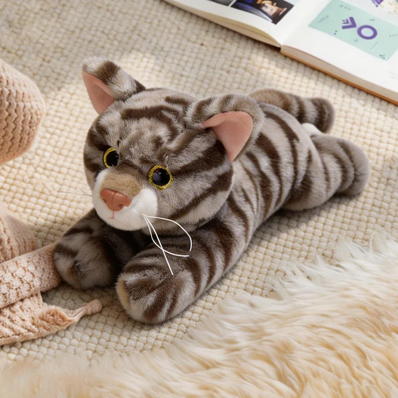 Lebensechter dehnbarer Katzenplüsch Boden Kuschelkissen Karnz