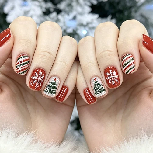 Festive Holiday Nail Art Enhancements Stornfield 1789915963