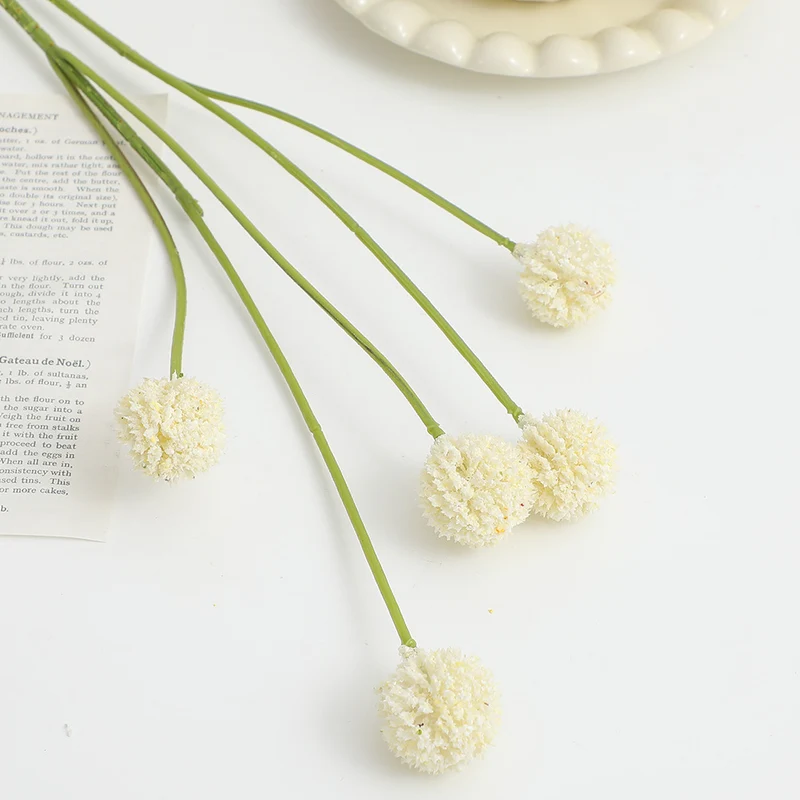 Artificial flower stem with detailed blooms