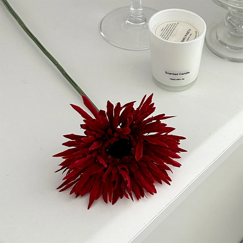 Artificial daisy decoration