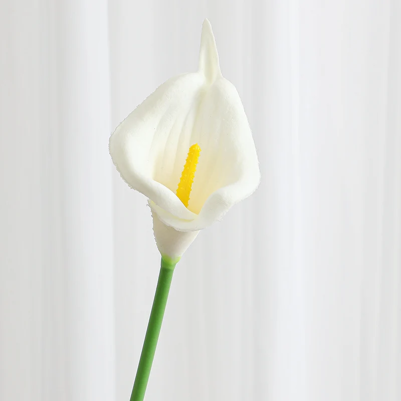 Artificial Calla Lily with meticulous craftsmanship