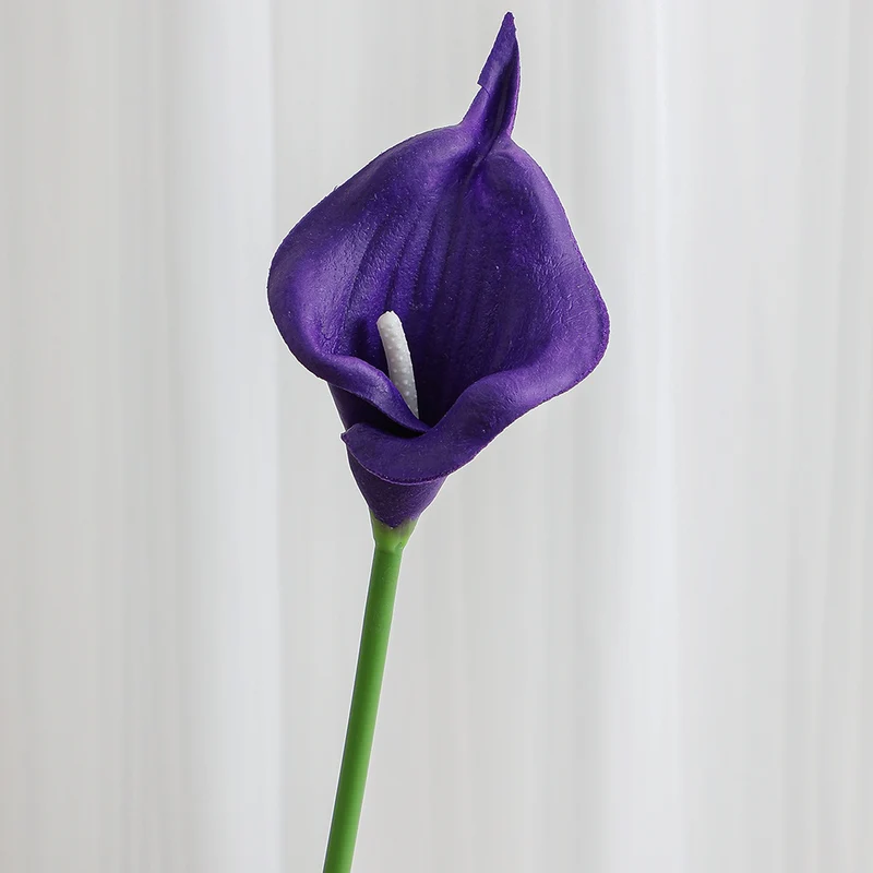 Artificial Calla Lily with meticulous craftsmanship