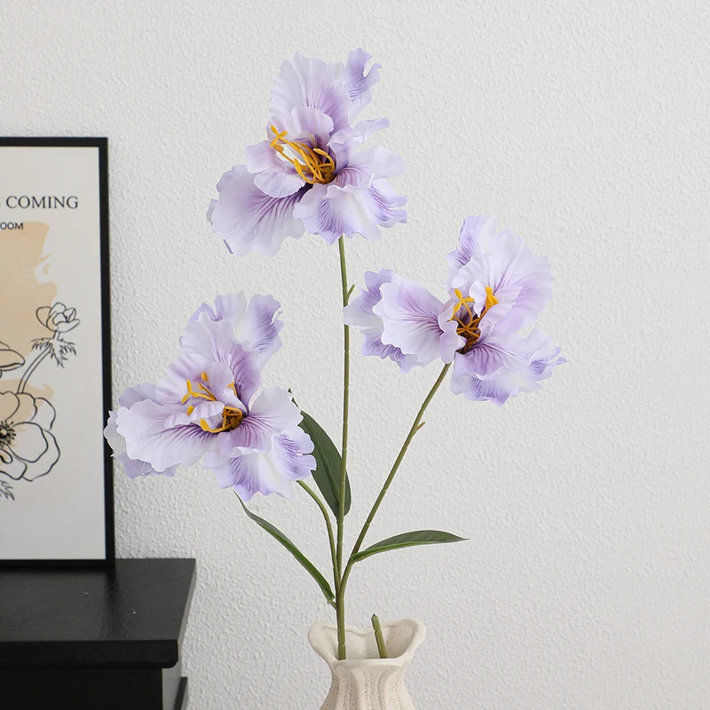 Artificial flower branch with lifelike details
