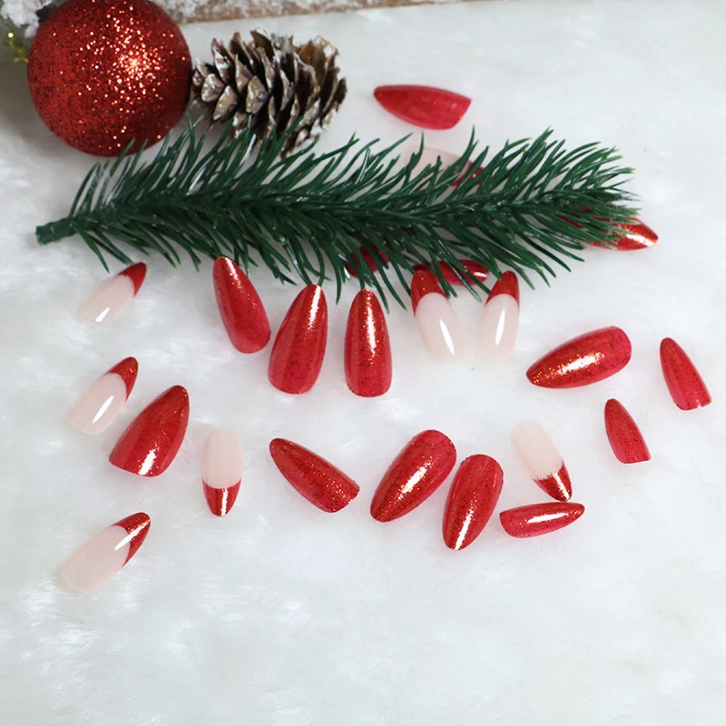 Glitzernde Stiletto Press-On Nagelspitzen Karnz