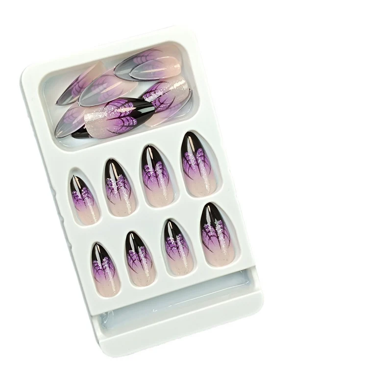 Künstlerische Stiletto Press-On Nägel mit Spinnenweben-Design Karnz