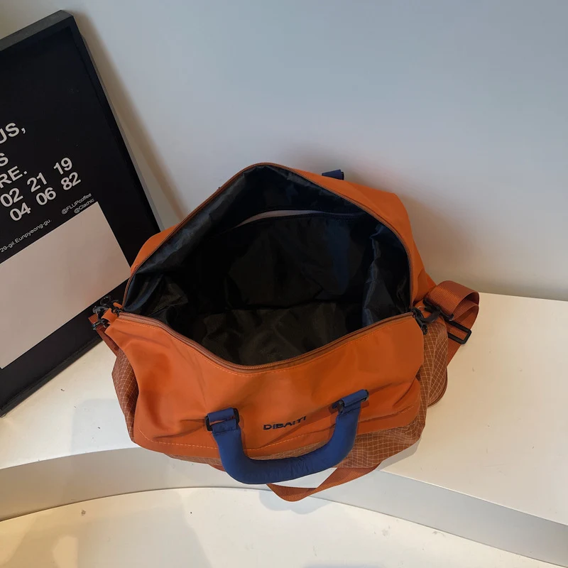 Spacious Utility Travel Bag Stornfield