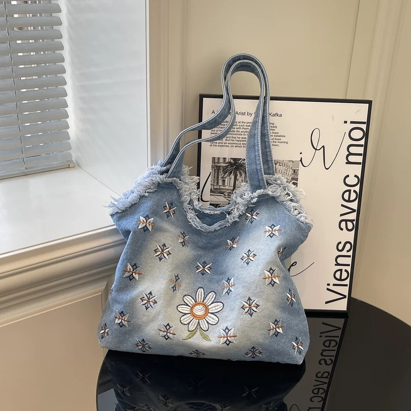 Floral bestickte Denim-Tote-Tasche