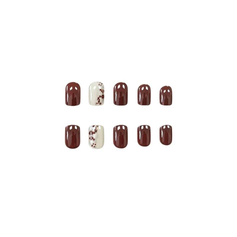 Elegant Glossy Nail Art Stornfield