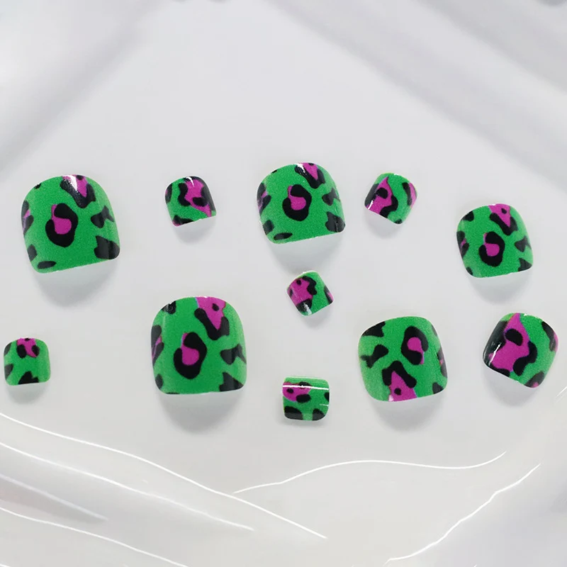 Creative Animal Print Nail Art Stornfield