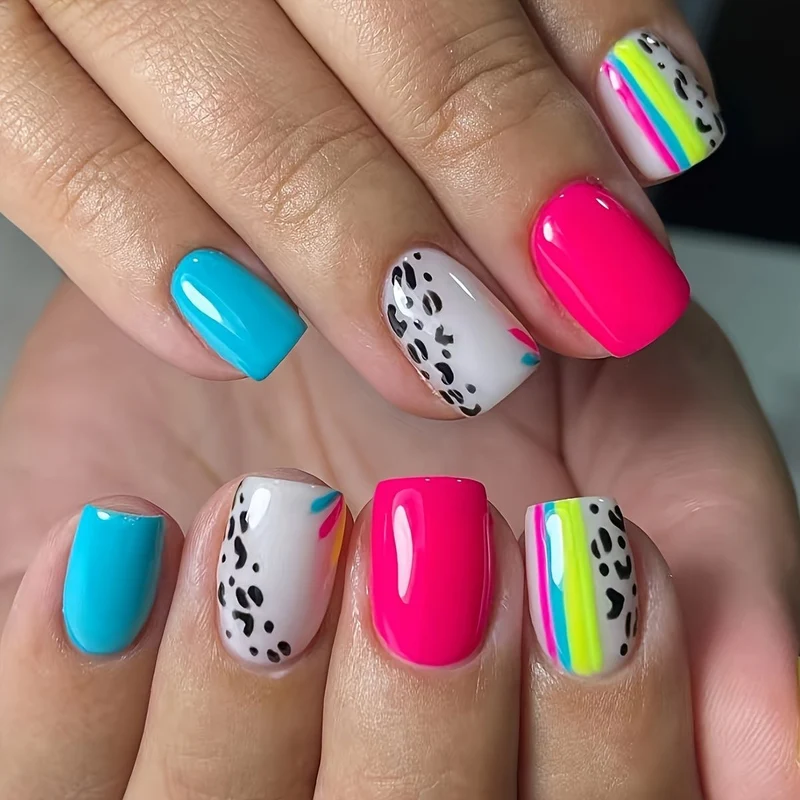 Elegant Glitter French Tip Nail Art Stornfield