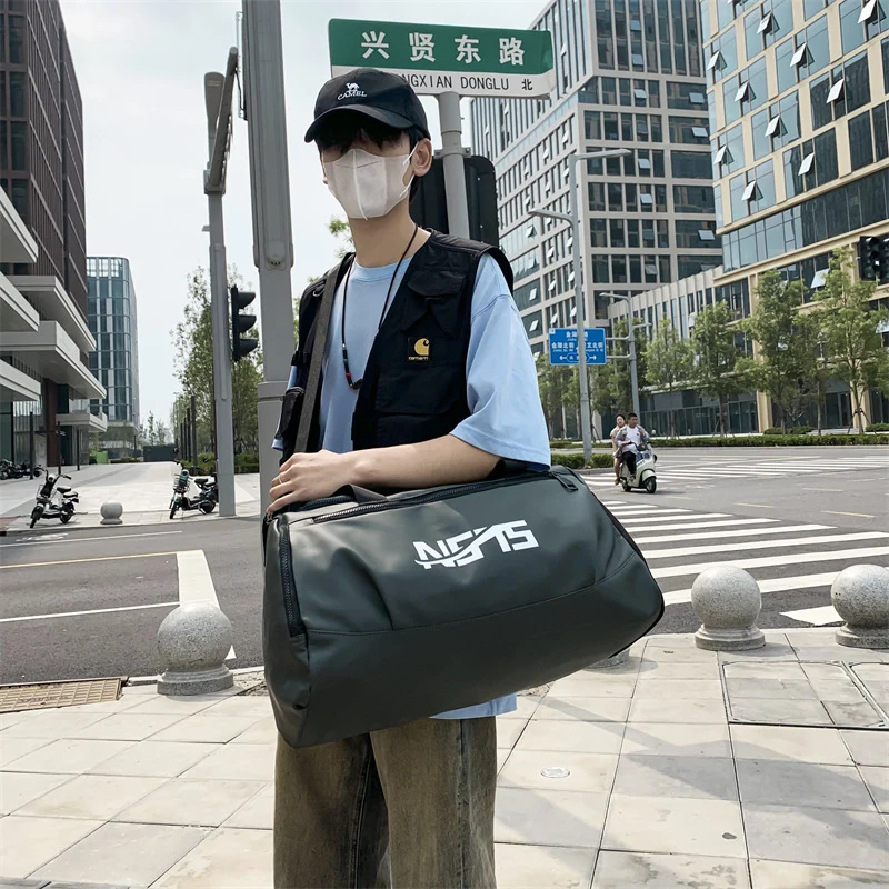 Premium Waterproof Sports Duffel Stornfield