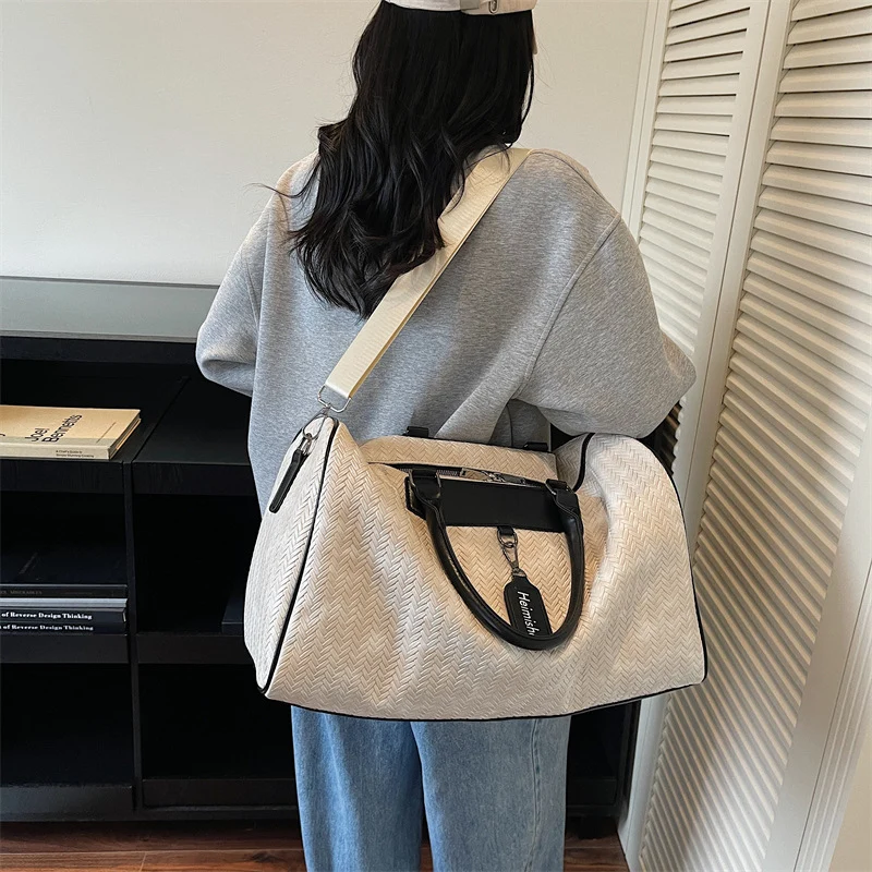 Multi-Functional Woven Travel Duffle Bag Stornfield