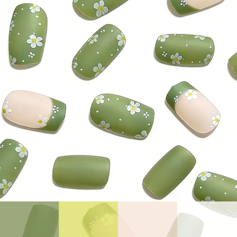 Floral Accent Nail Art Stornfield