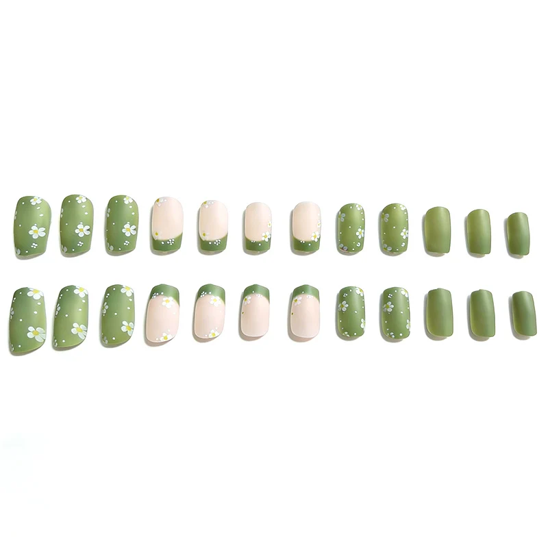 Floral Accent Nail Art Stornfield
