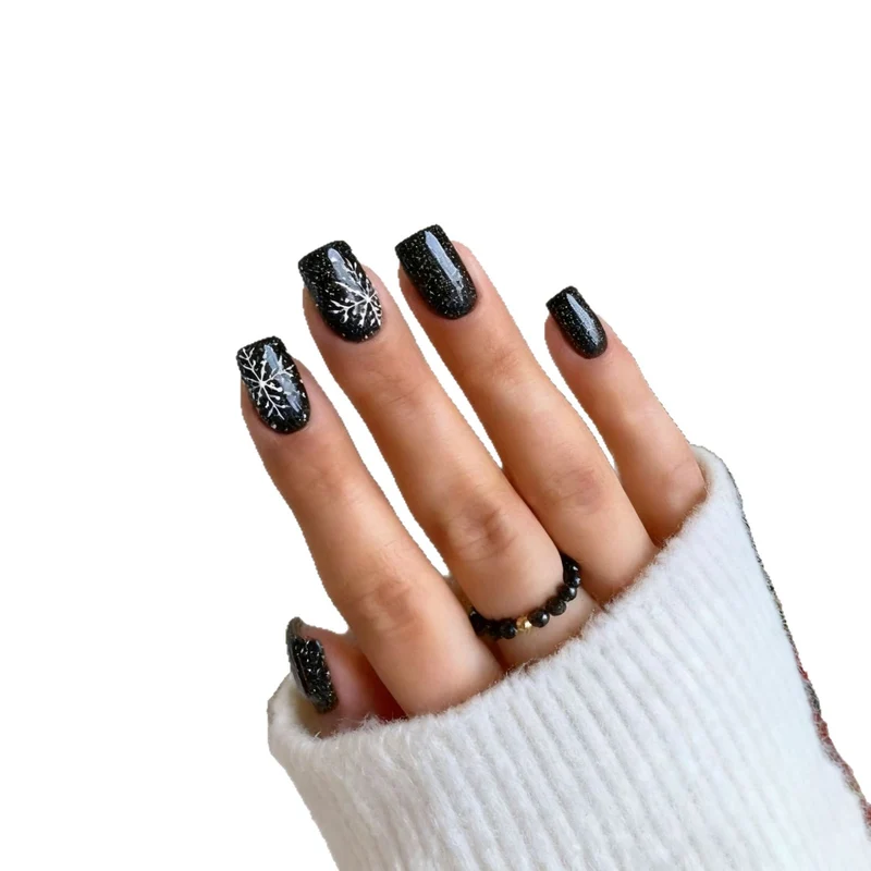 Festive Winter Nail Art Stornfield