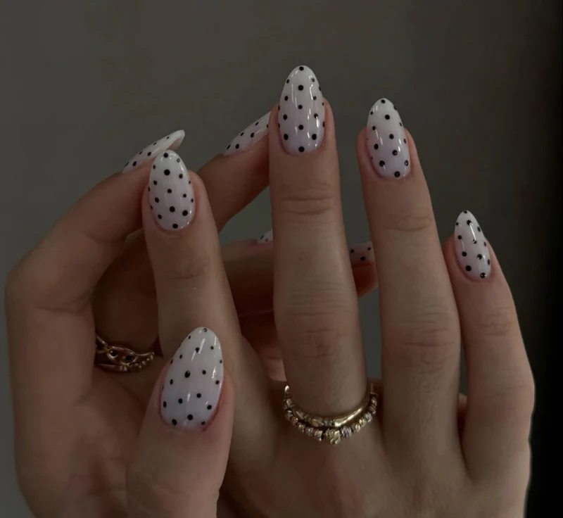 Elegant Polka Dot Press-On Nail Enhancements Stornfield