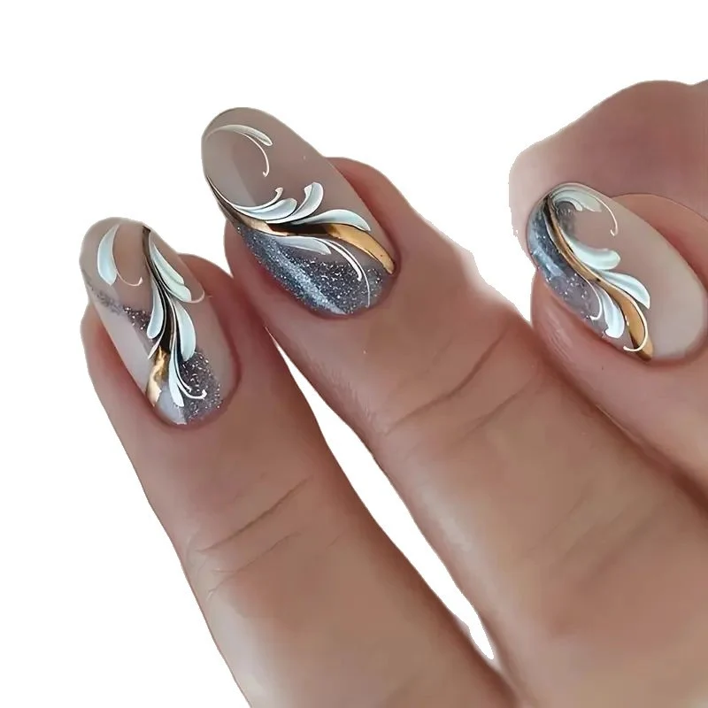 Elegant Ombre Nail Art Stornfield