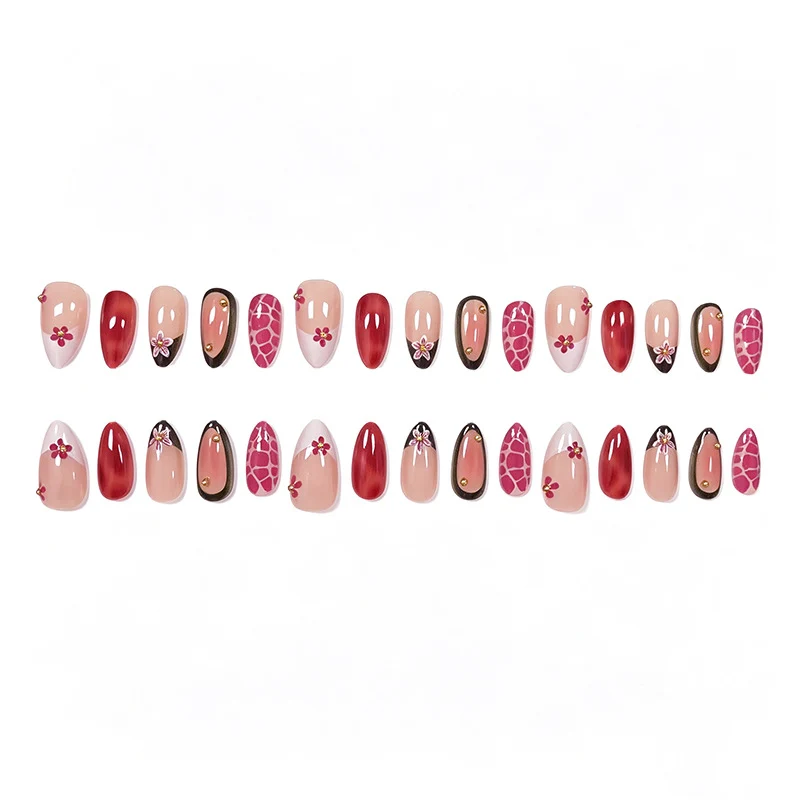 Elegant Floral Patterned Press-On Nail Art Stornfield
