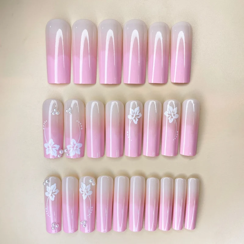 Elegant Floral Nail Extensions Stornfield