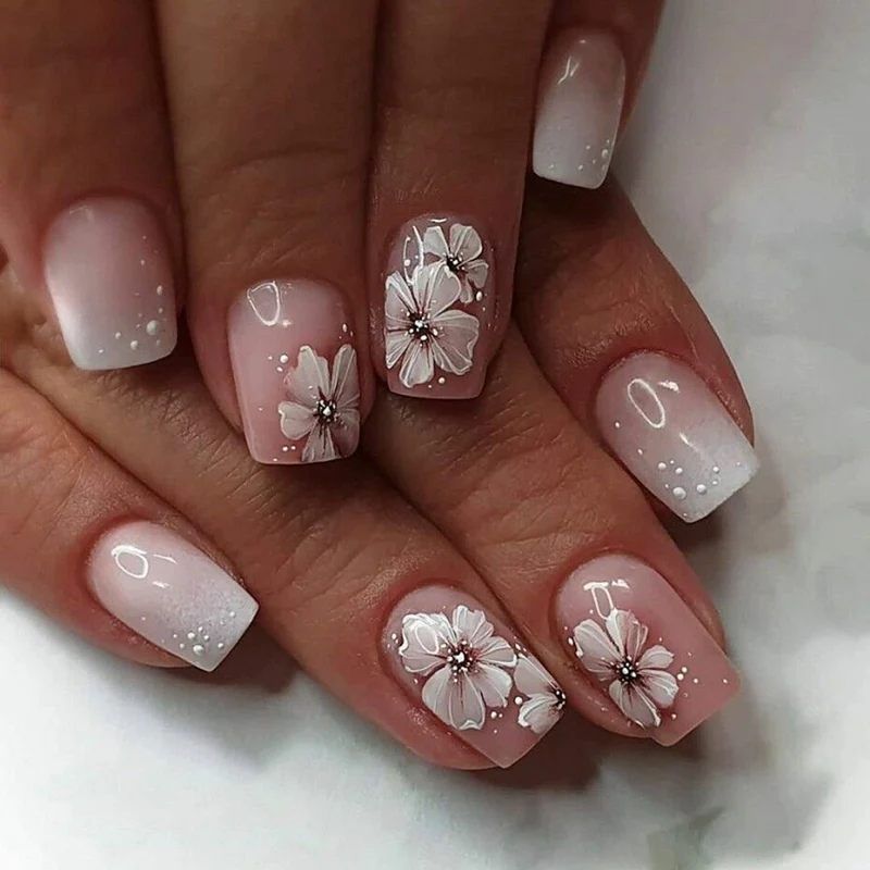 Elegant Floral Nail Art Set Stornfield