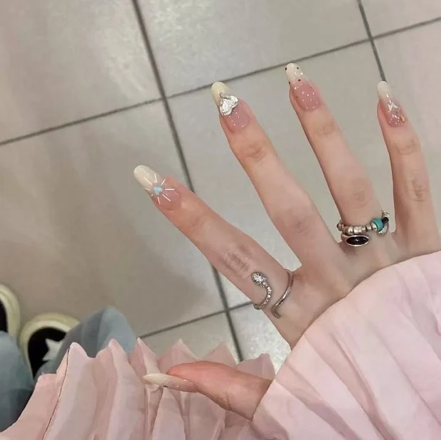 Decorative French Tip Nail Art Extensions Stornfield