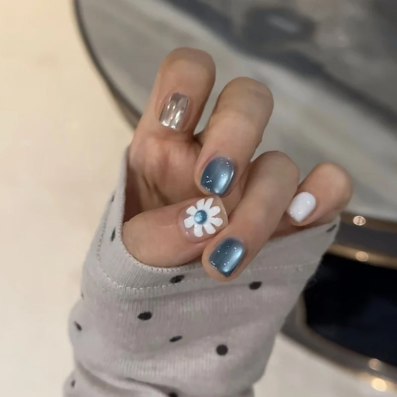 Decorative Flower Nail Art Stornfield