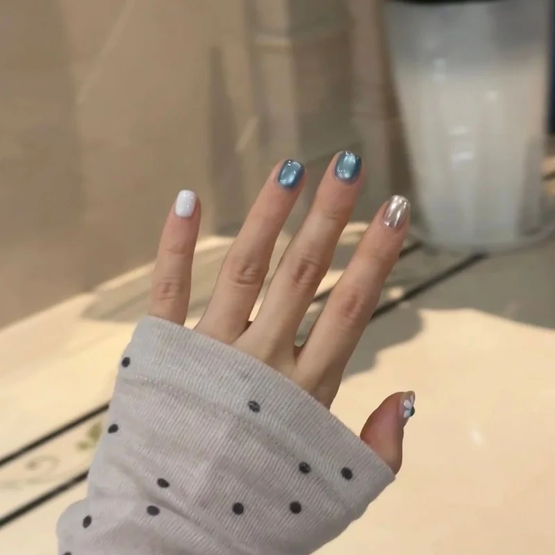Decorative Flower Nail Art Stornfield