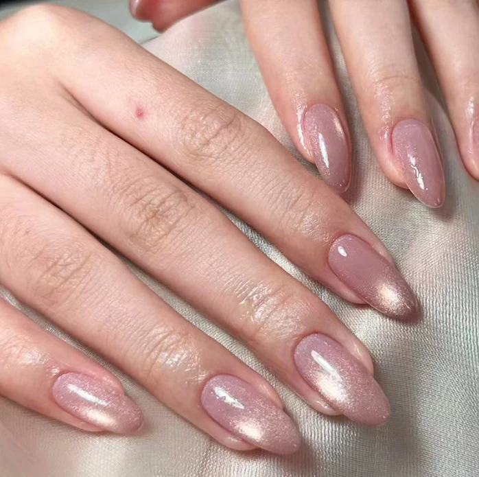 Elegant Floral Bow Nail Art Stornfield