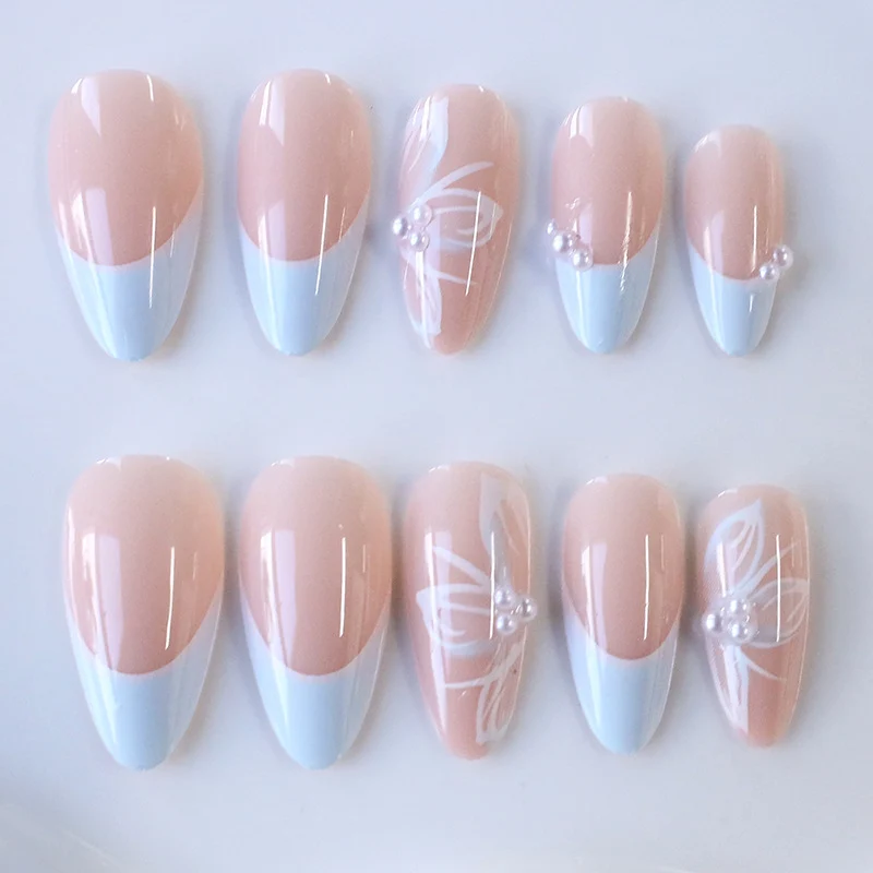 Elegant Floral-Accent Acrylic Nail Design Stornfield