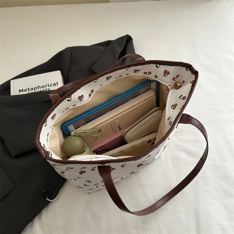 Trendy Cherry Print Tote Bag