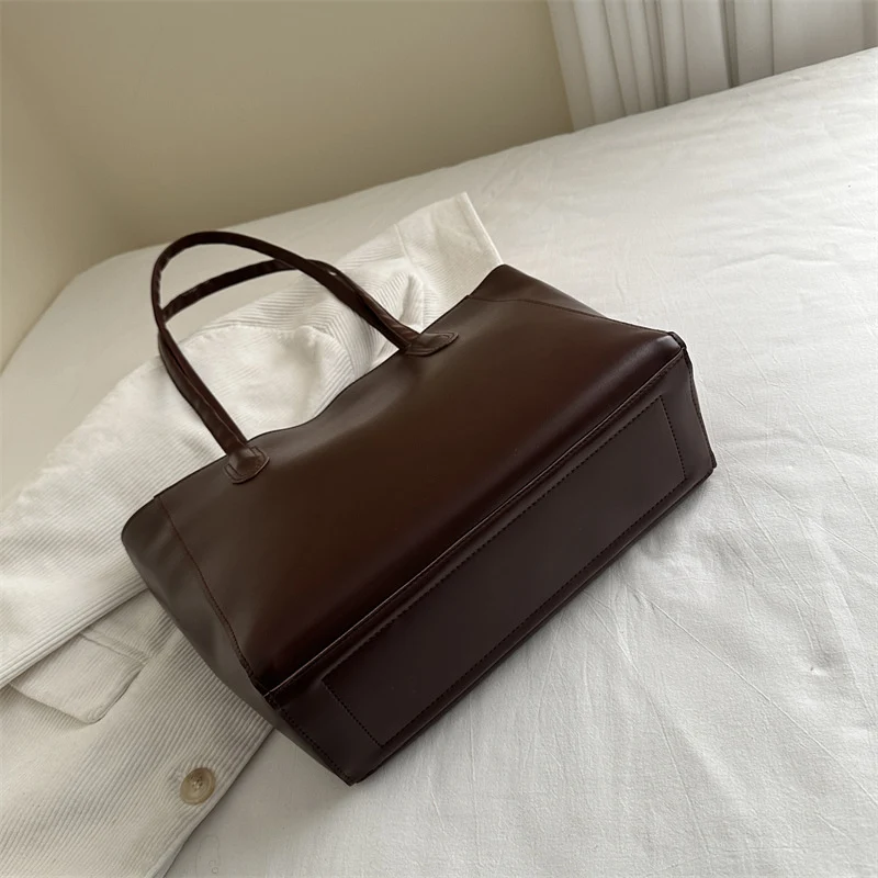 Sleek Structured Tote Bag