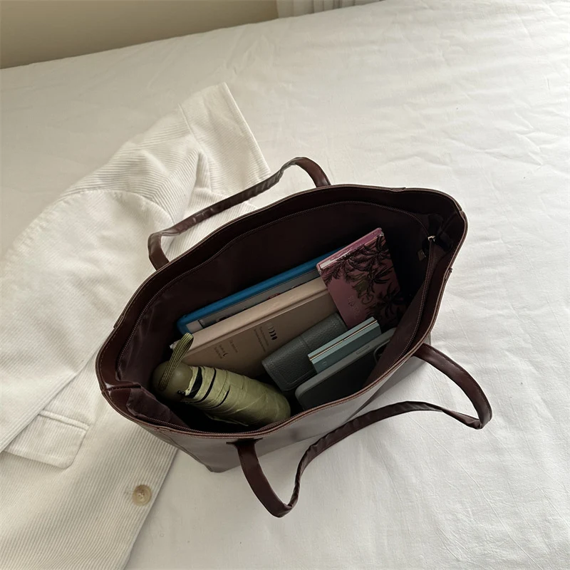 Sleek Structured Tote Bag
