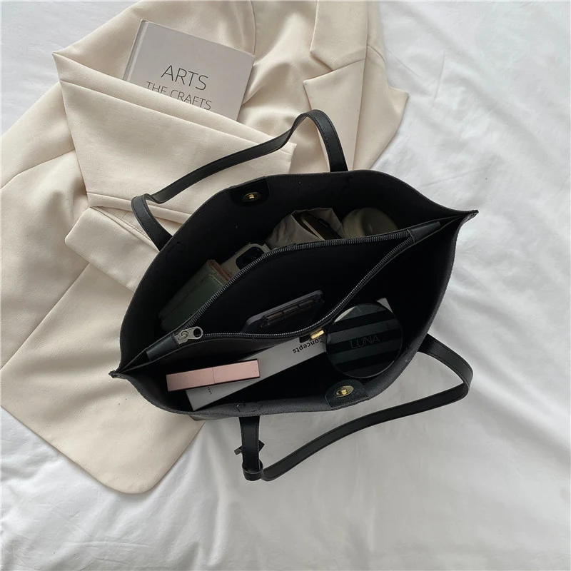 Luxurious Structured Tote Bag