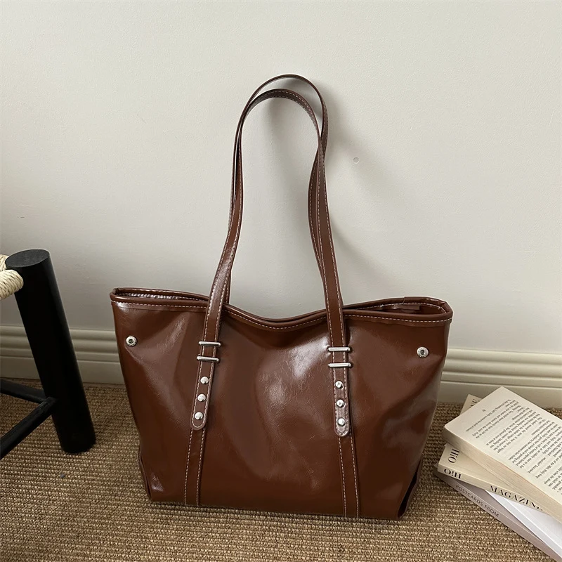 Classic Structured Leather Tote Bag