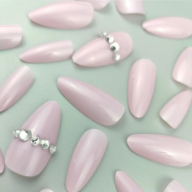 Elegant Almond-Shaped Nail Enhancements Stornfield 1789915615