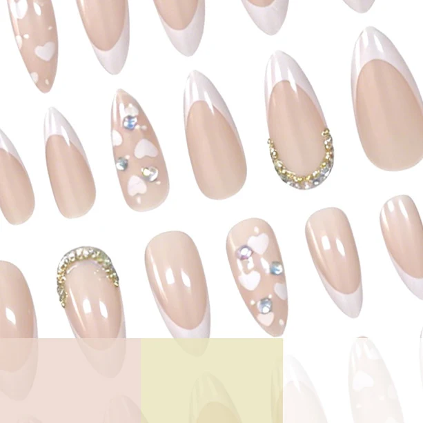 Elegant Almond-Shaped French Tip Nail Art Stornfield