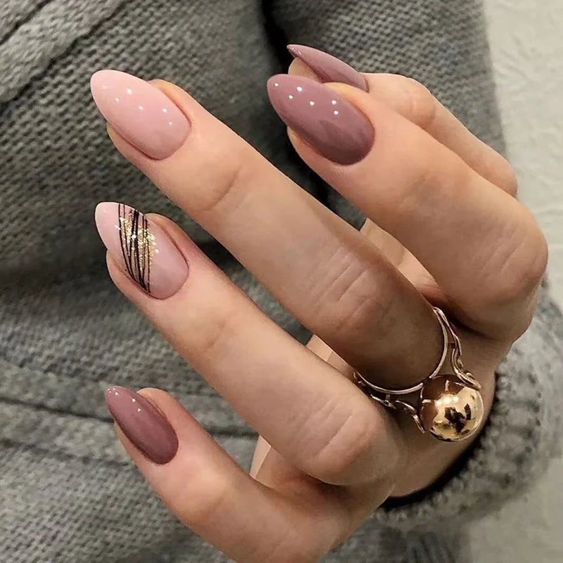 Elegant Almond Nail Art Stornfield