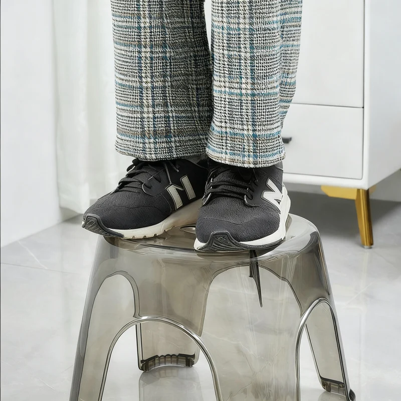 Kunststoff-Hocker, quadratisch, robust