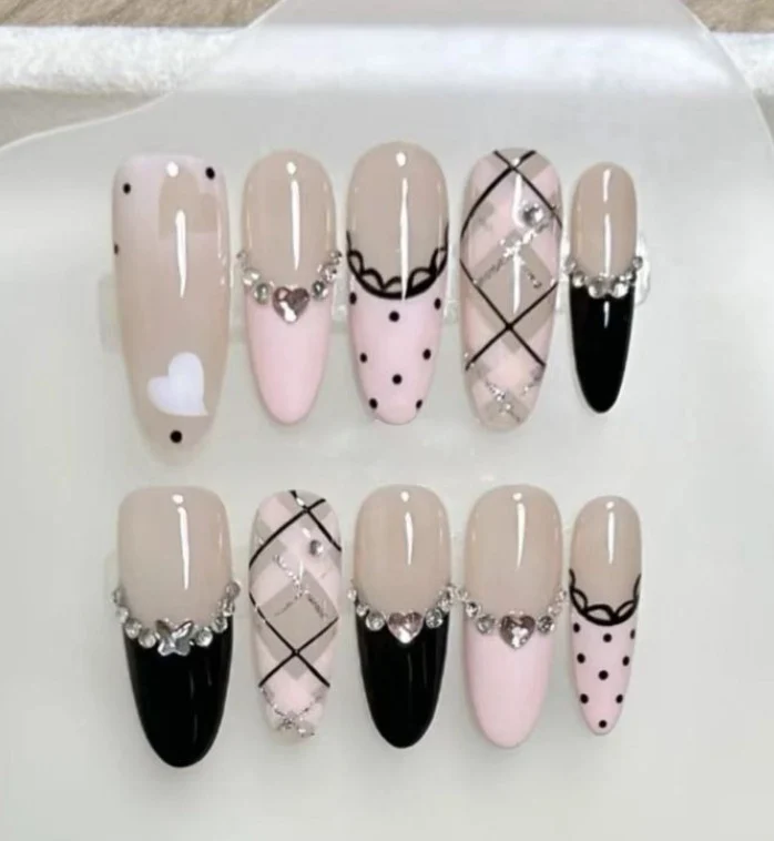 Decorative Faux Nail Art Set Stornfield