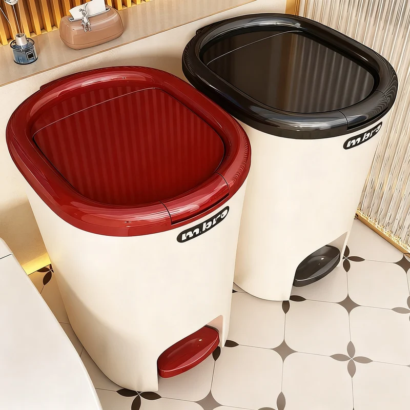 Kunststoff-Mülleimer mit Fußpedal und Deckel