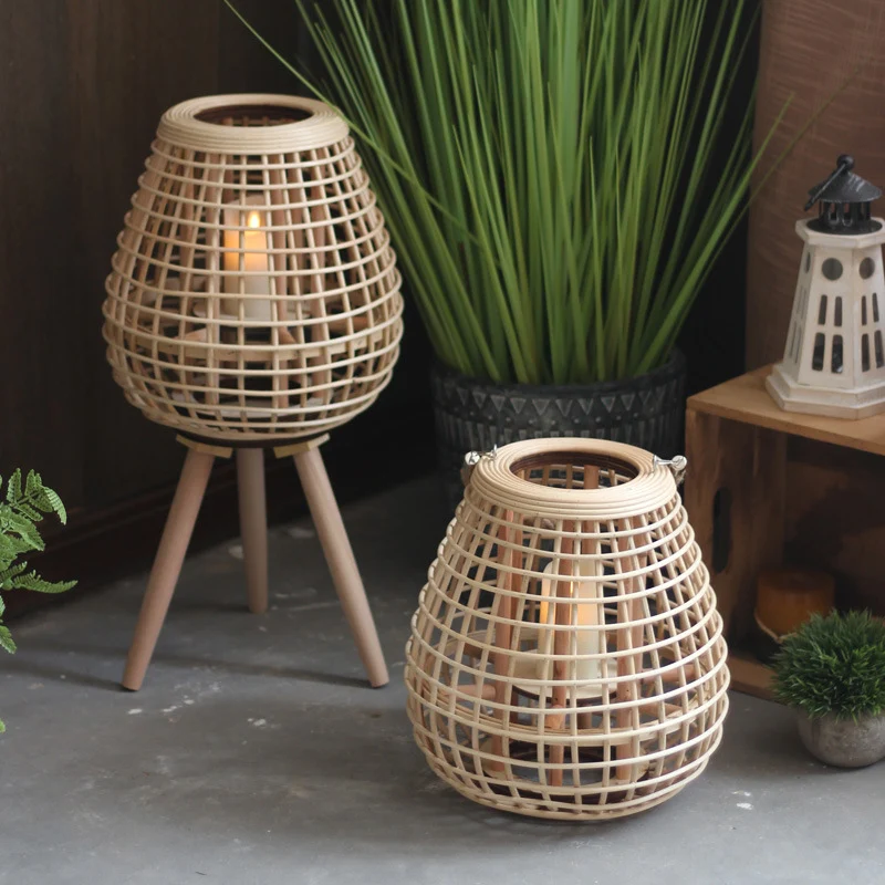 Dekorative Rattan-Laterne Karnz